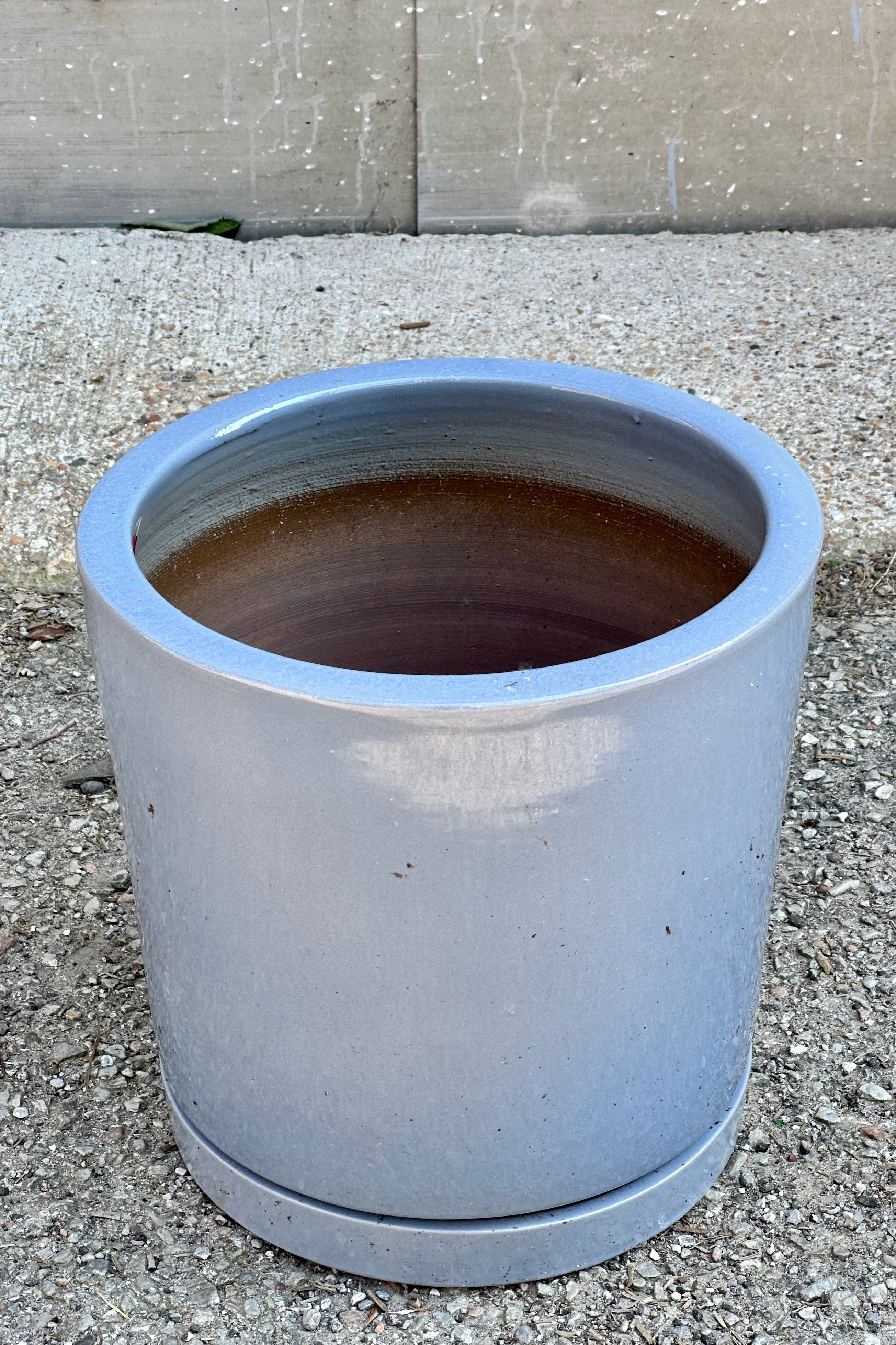 The steel colored I/O2 cylinder planter looking from the topside.