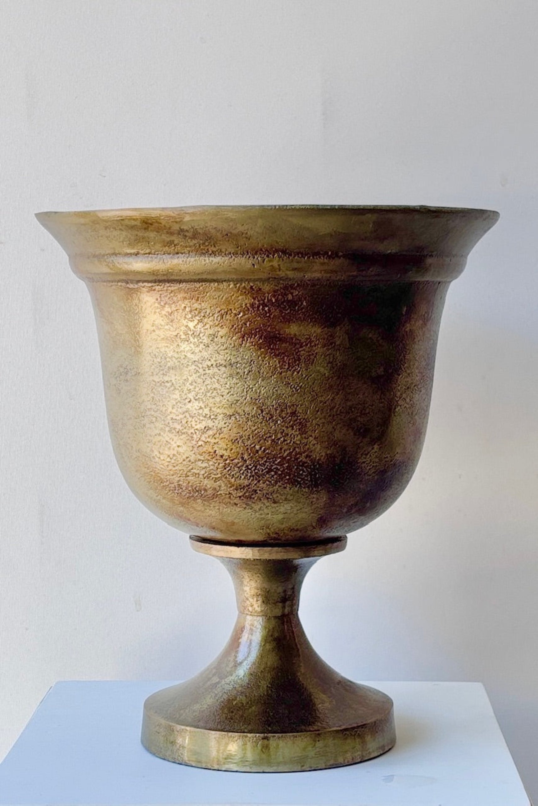 Hullen Bronze urn on a white background ©Sprout Home