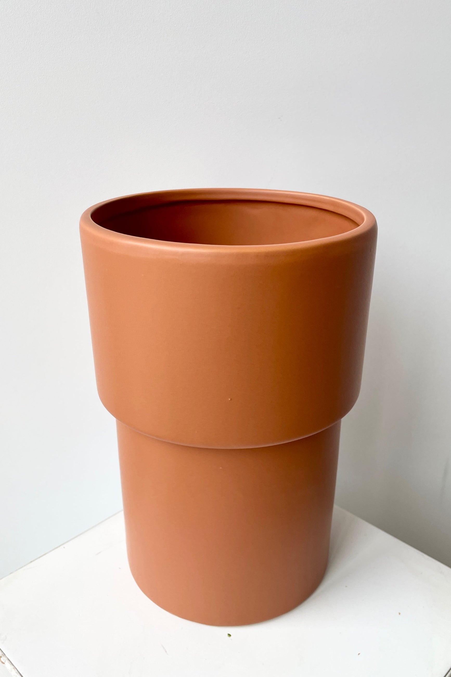 A view of the Vermillion vase from the top side seeing slightly inside.
