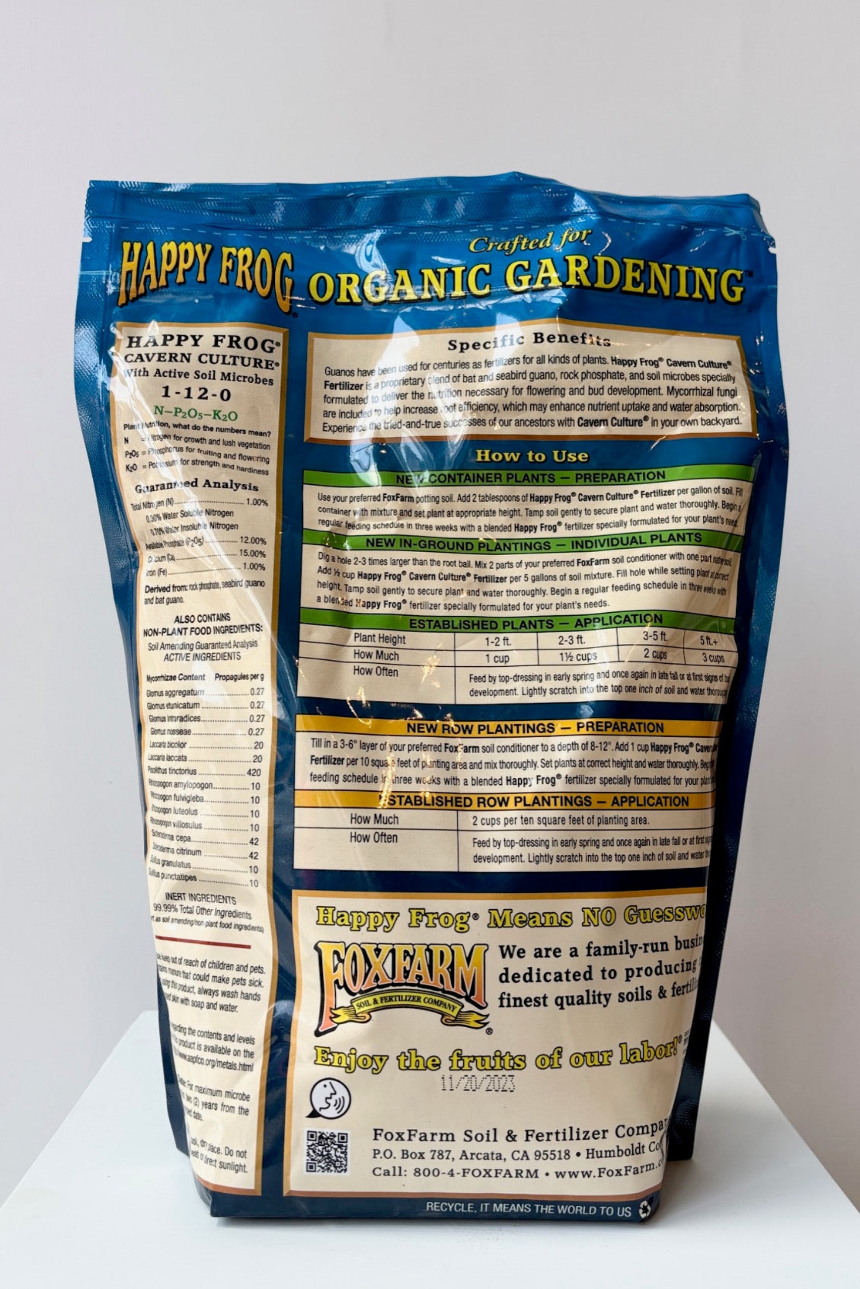 Back of Happy Frog Cavern Culture fertilizer with active soil microbes in a 4 pound bag displayed against a white background ©Sprout Home