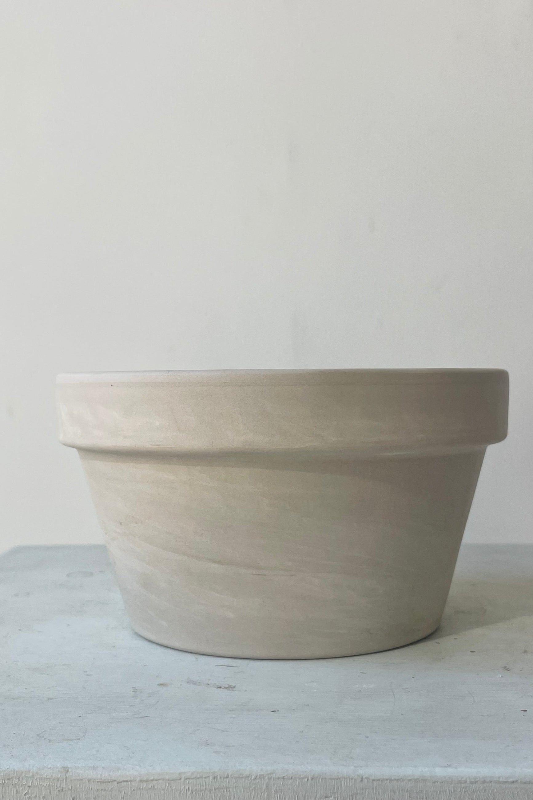 shallow white planter pot Clay Culture Pot Granite 5.75"