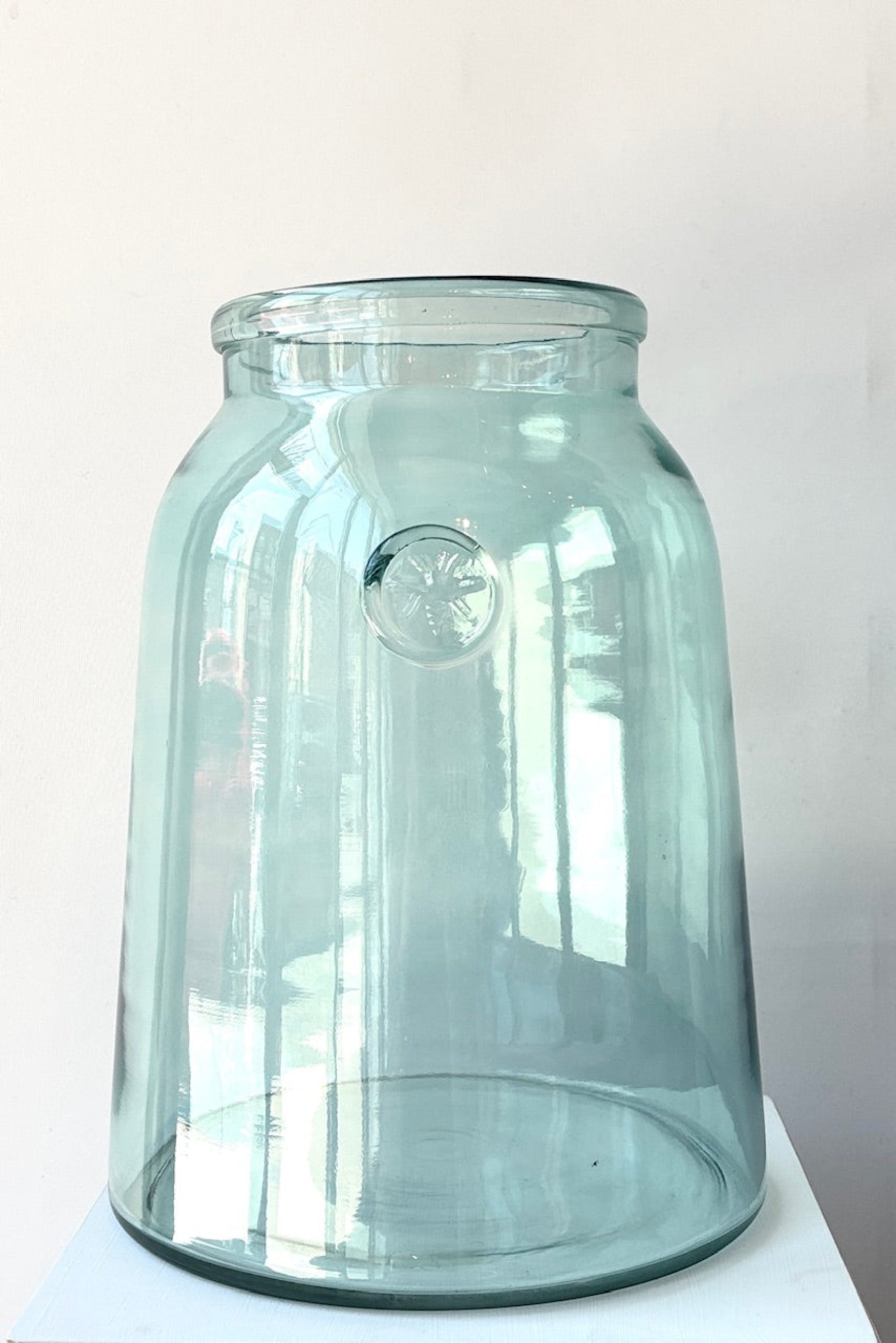 Front view of the French Bee Mason Jar Clear extra-large against a white background ©Sprout Home