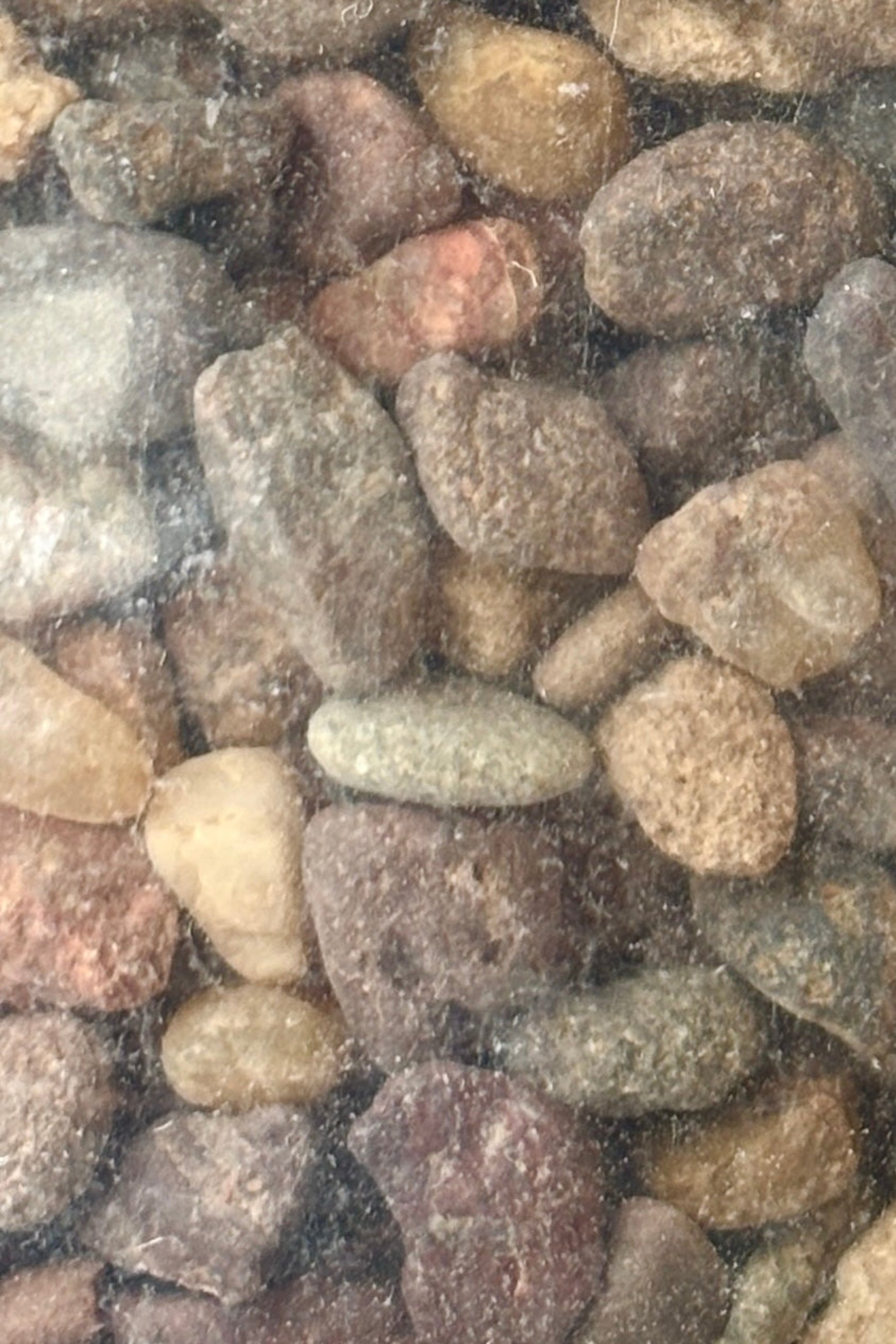 Close up of Mosser Lee river gravel in bag ©Sprout Home