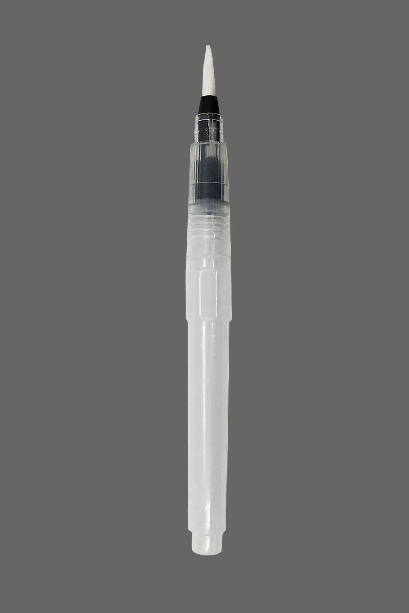 Reservoir Brush Medium without the cap ©Sweet Bella