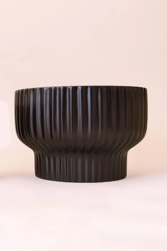 Presley Pedestal Planter Black 8" empty ©Jungle Club