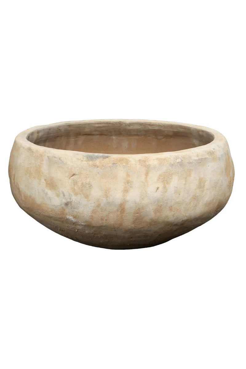 Round Sansui ceramic bowl on a white background ©Anamese