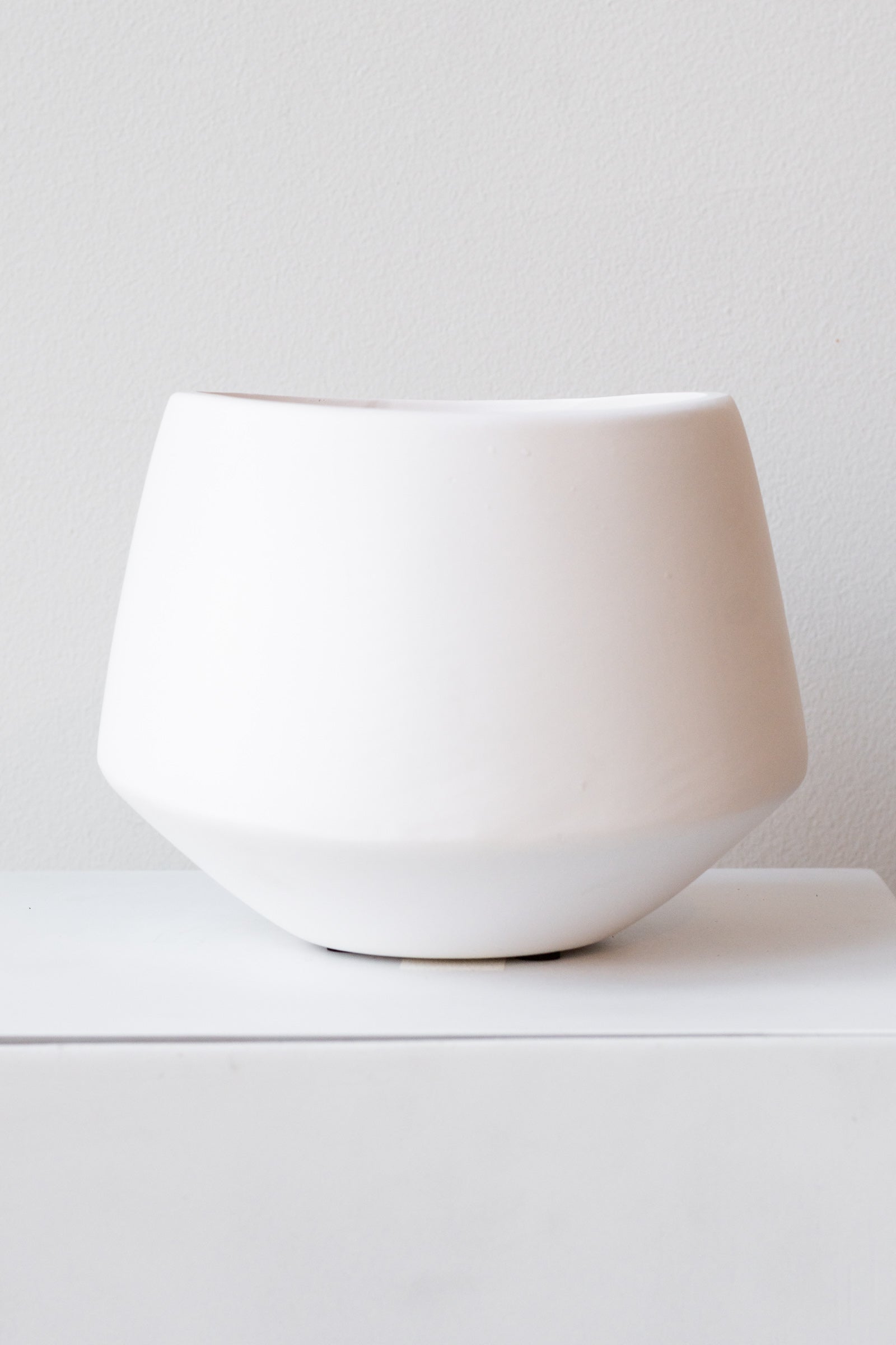 White Valve Pot 5"