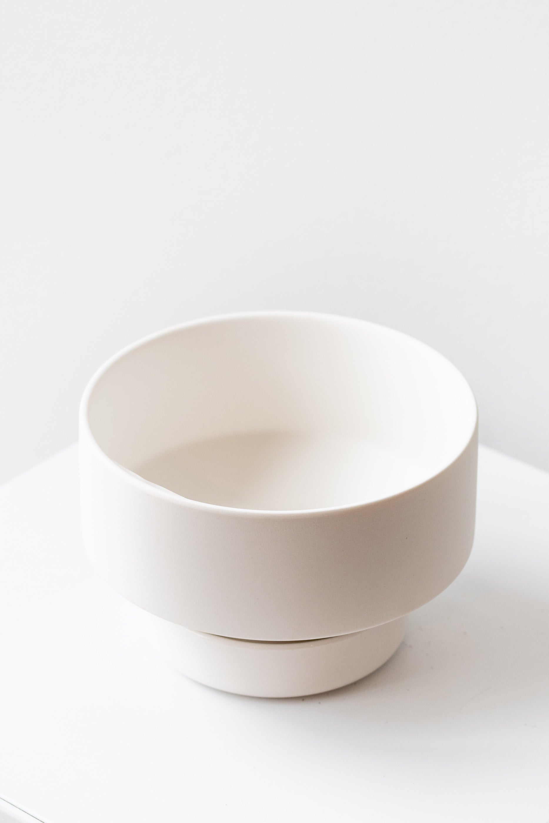 Angus & Celeste Collector's Gro pot white small on white surface in front of white background