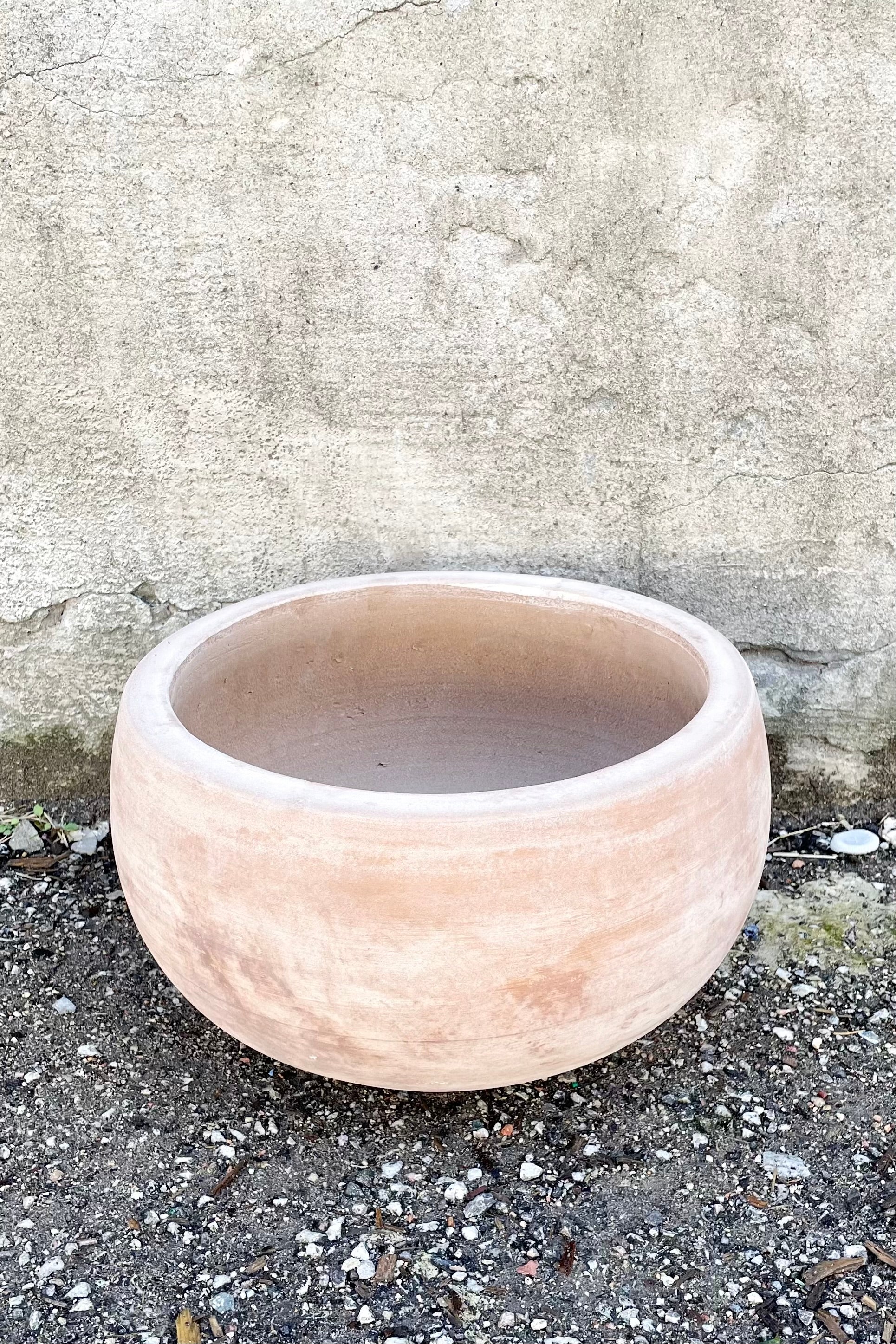 detail of Yumiko Unglazed Bowl Small against a grey wall