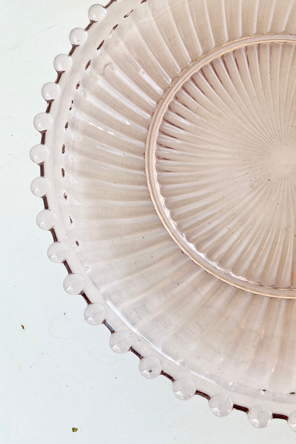 detail image of the Dentelle Blush Aurora Glass Plate