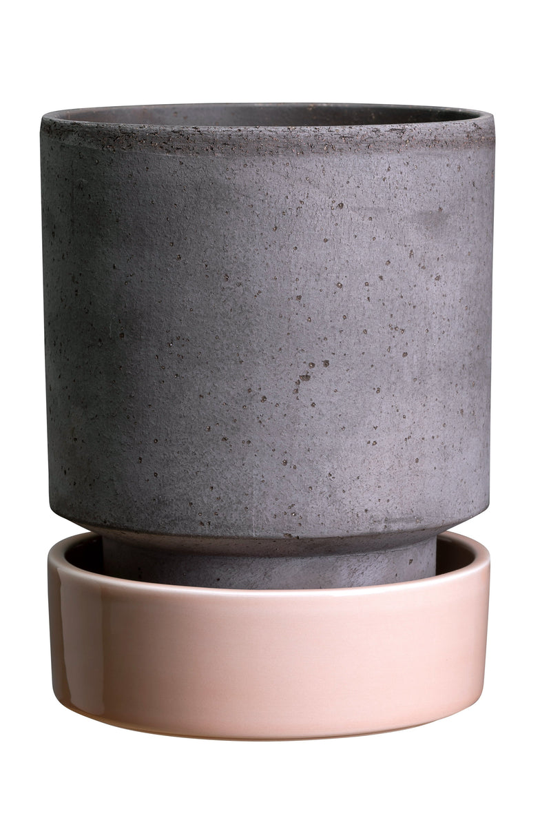 Grey and Quartz Hoff Pot by Bergs Potter in front of a white backdrop