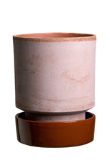 Rosa and Rusty Red Hoff pot by Bergs Potter against a white backdrop.