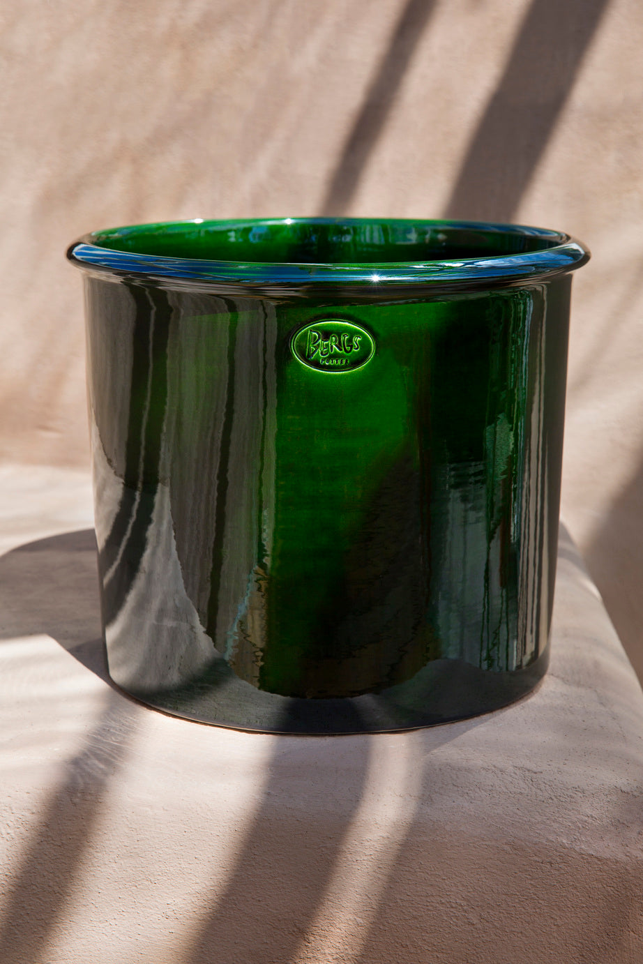 Modena Pot 15.7" Emerald ©Bergs Potter