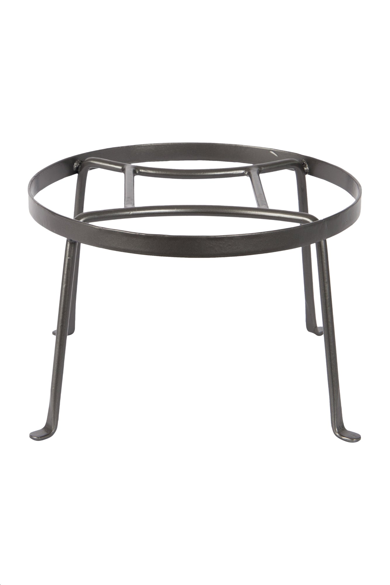 Round metal Argyle plant stand on a white background ©Achla Designs