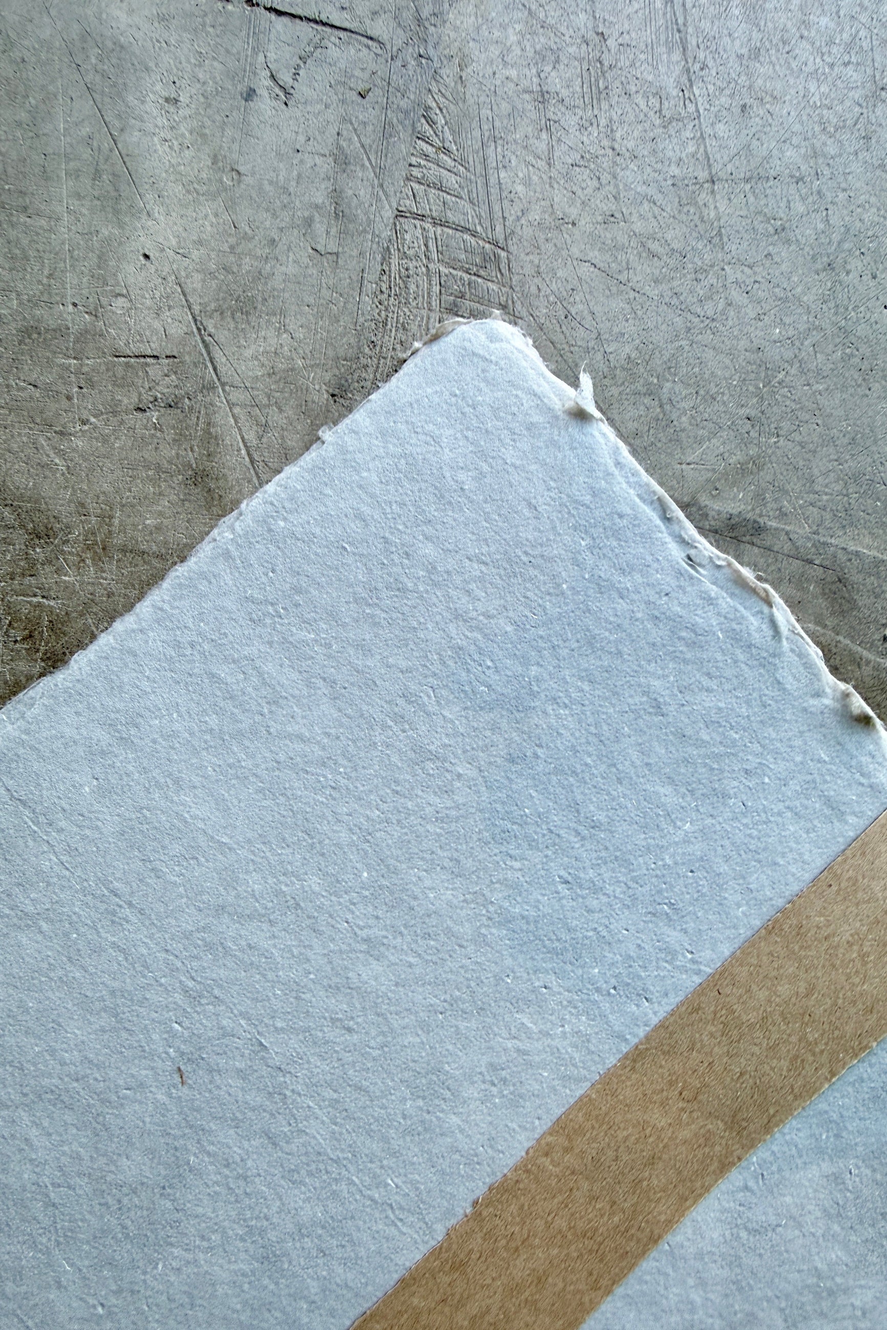 Handmade Paynes Grey Paper Sheet Set in 8x10 corner showing the color and texture ©Sprout Home