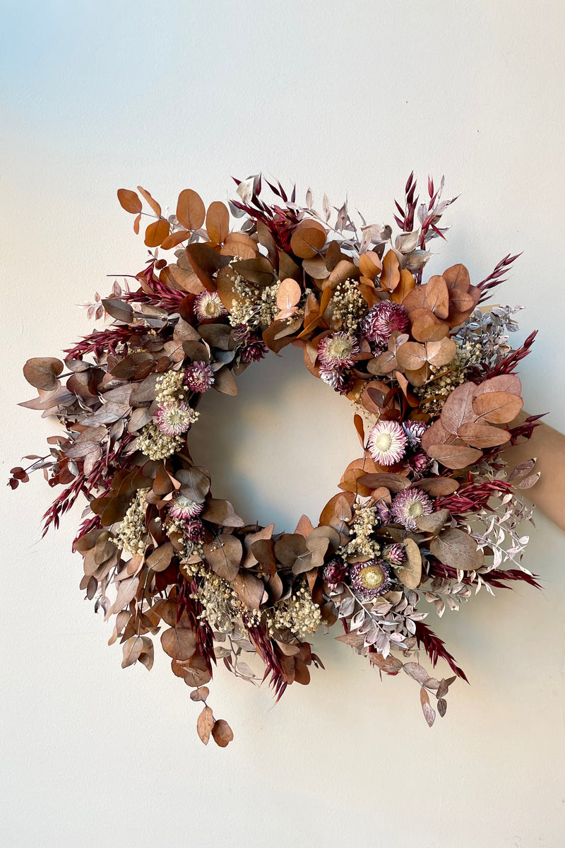 Dried Wildflowers and Grasses Vine Wreath (Cream)