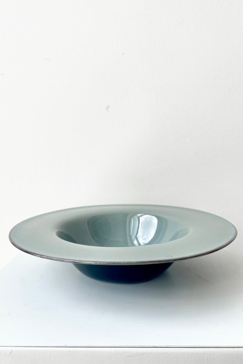 A frontal view of the Degustation Bowl in size small against a white backdrop