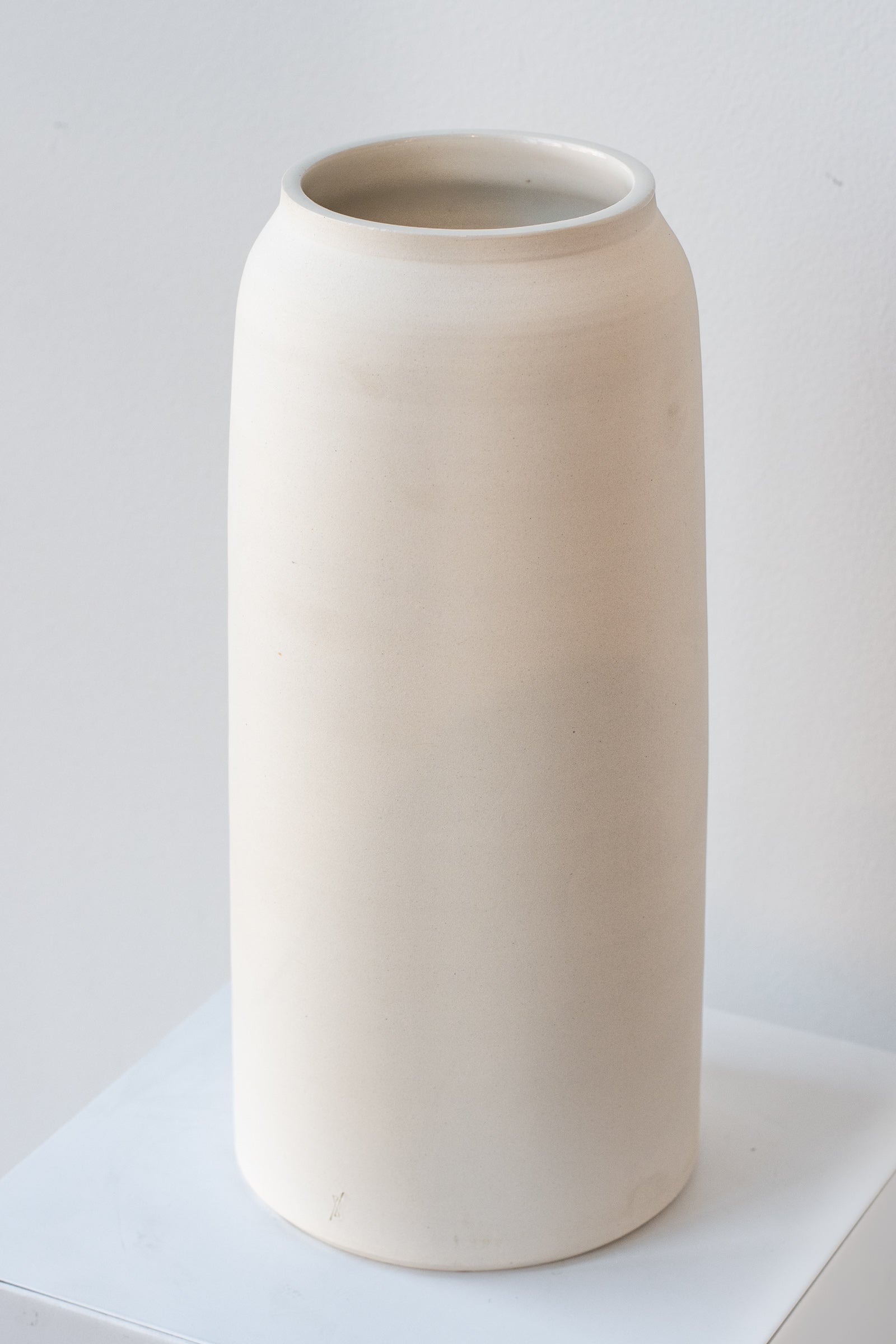 Bouquet Vase Ivory Extra Extra Large