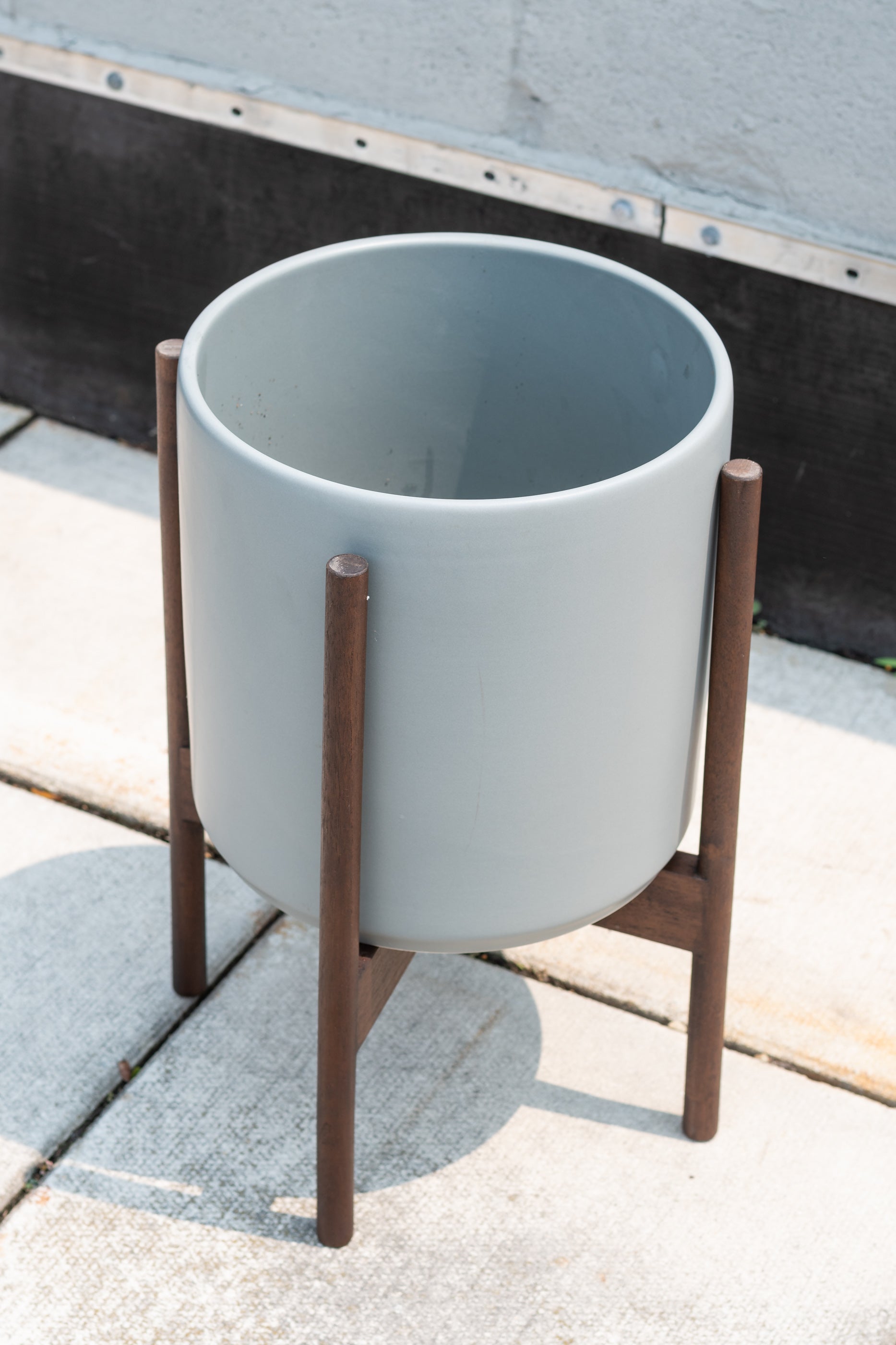 The 10" Gray Cylinder & Dark Teak Stand