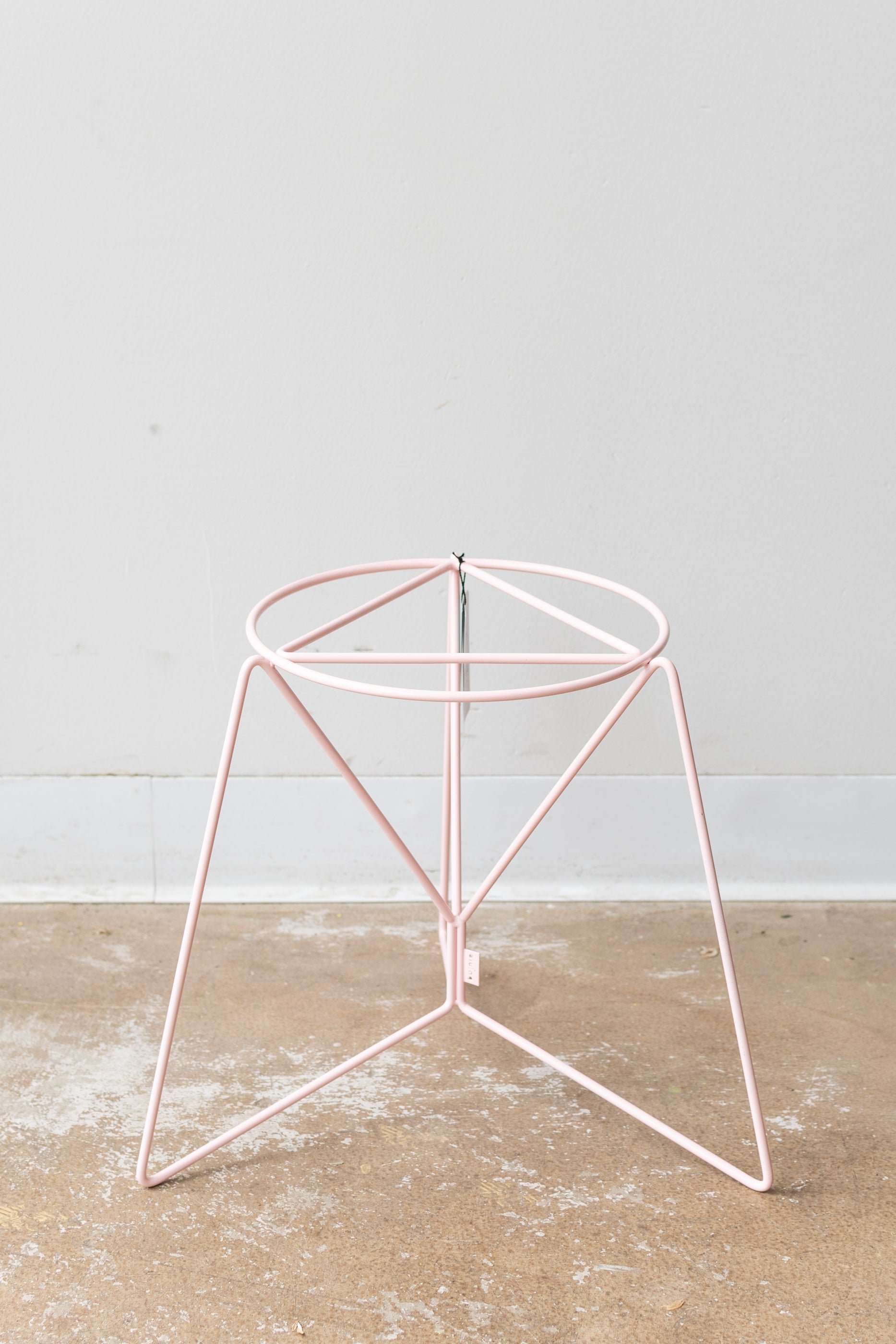 Pink Bona plant stand by Bujnie