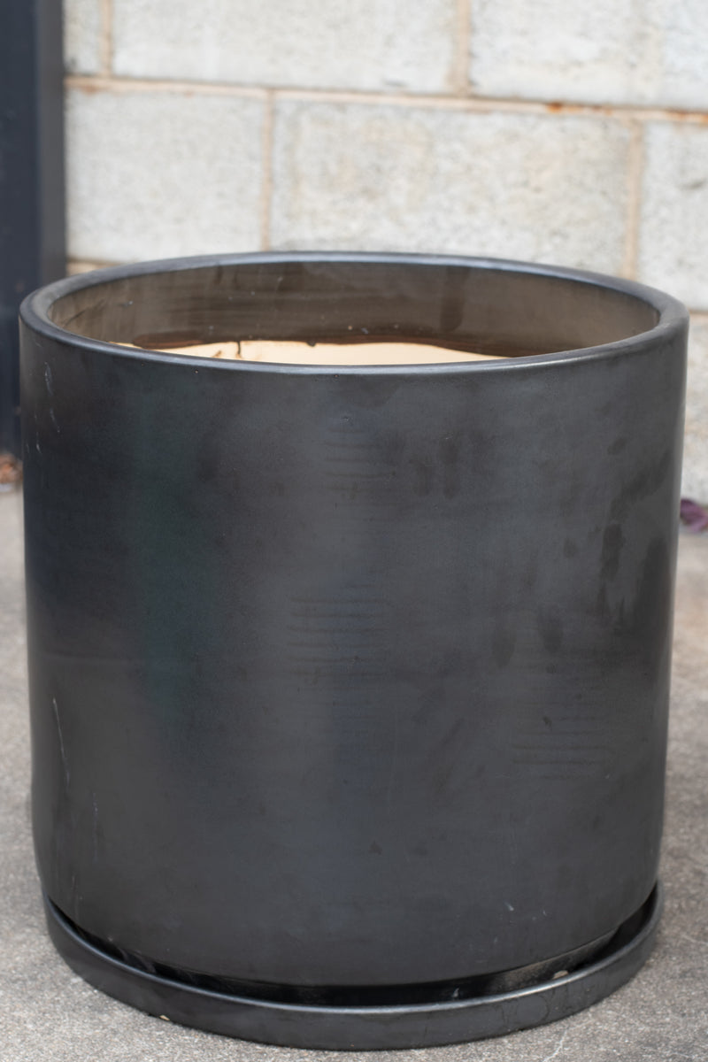 Solna Cylinder & Saucer charcoal 14.5"