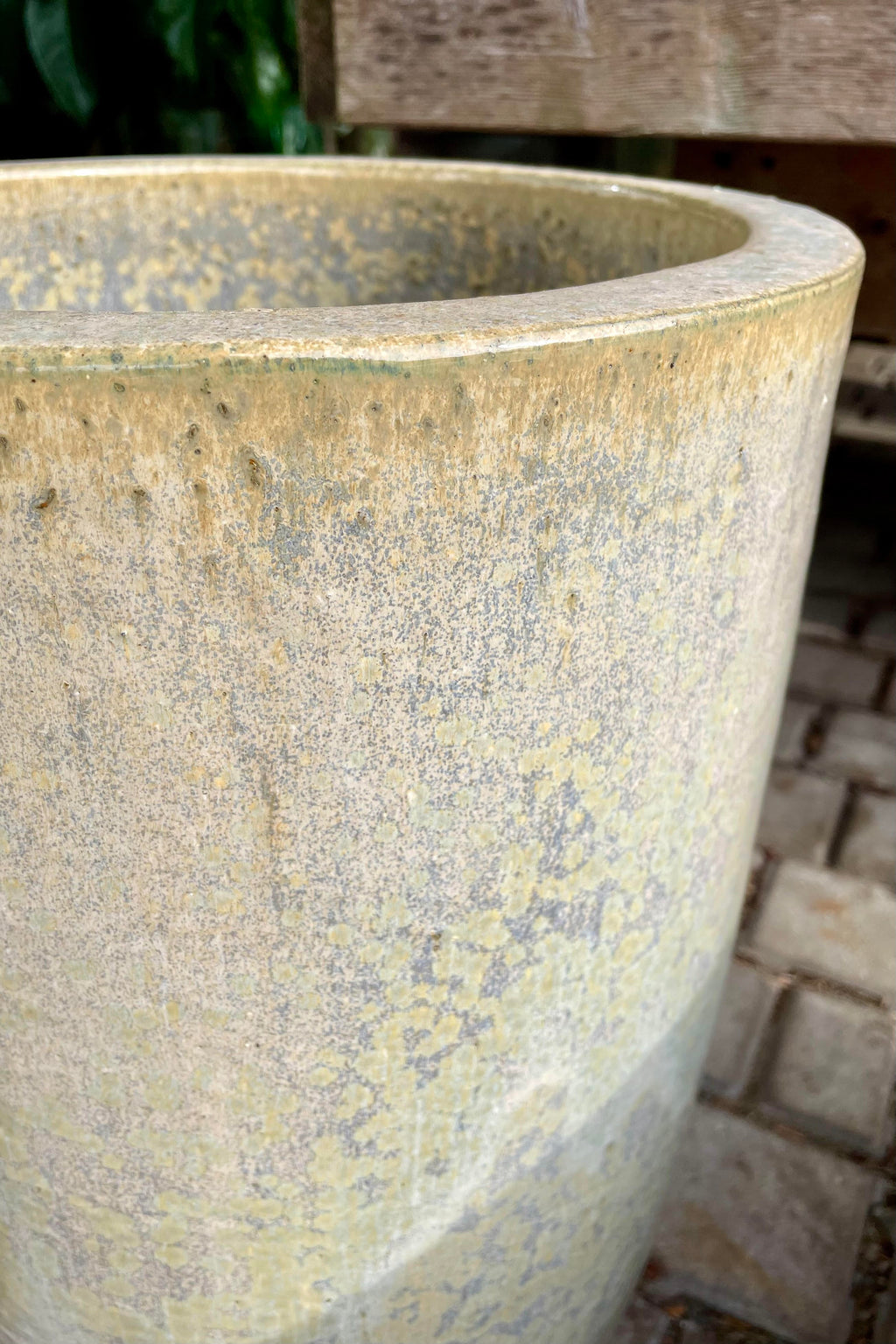 Ceramic Planters vs. Cast Stone Planters: Which One is Better?