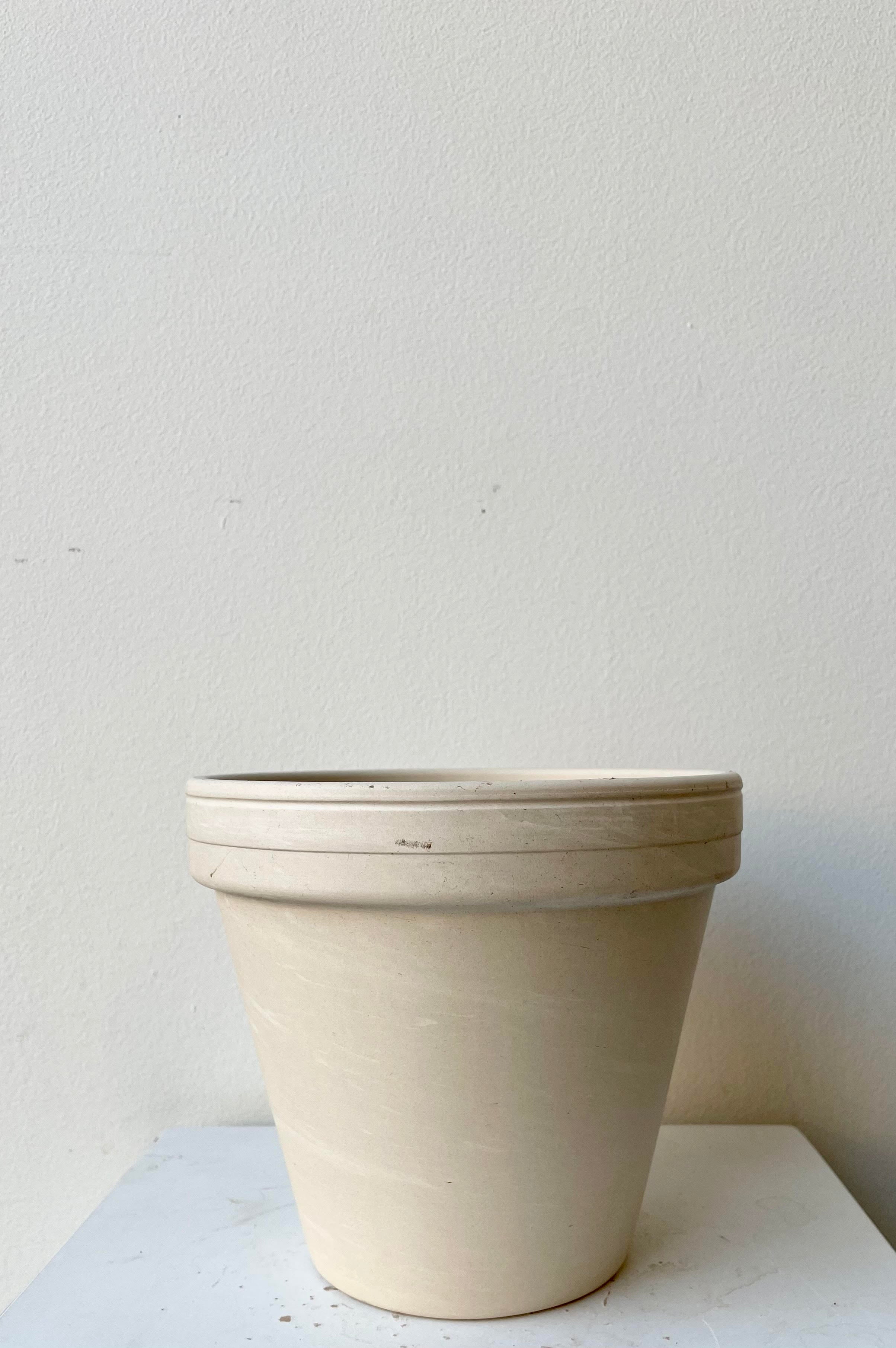 The Clay Pot granite 6" sits against a white backdrop.