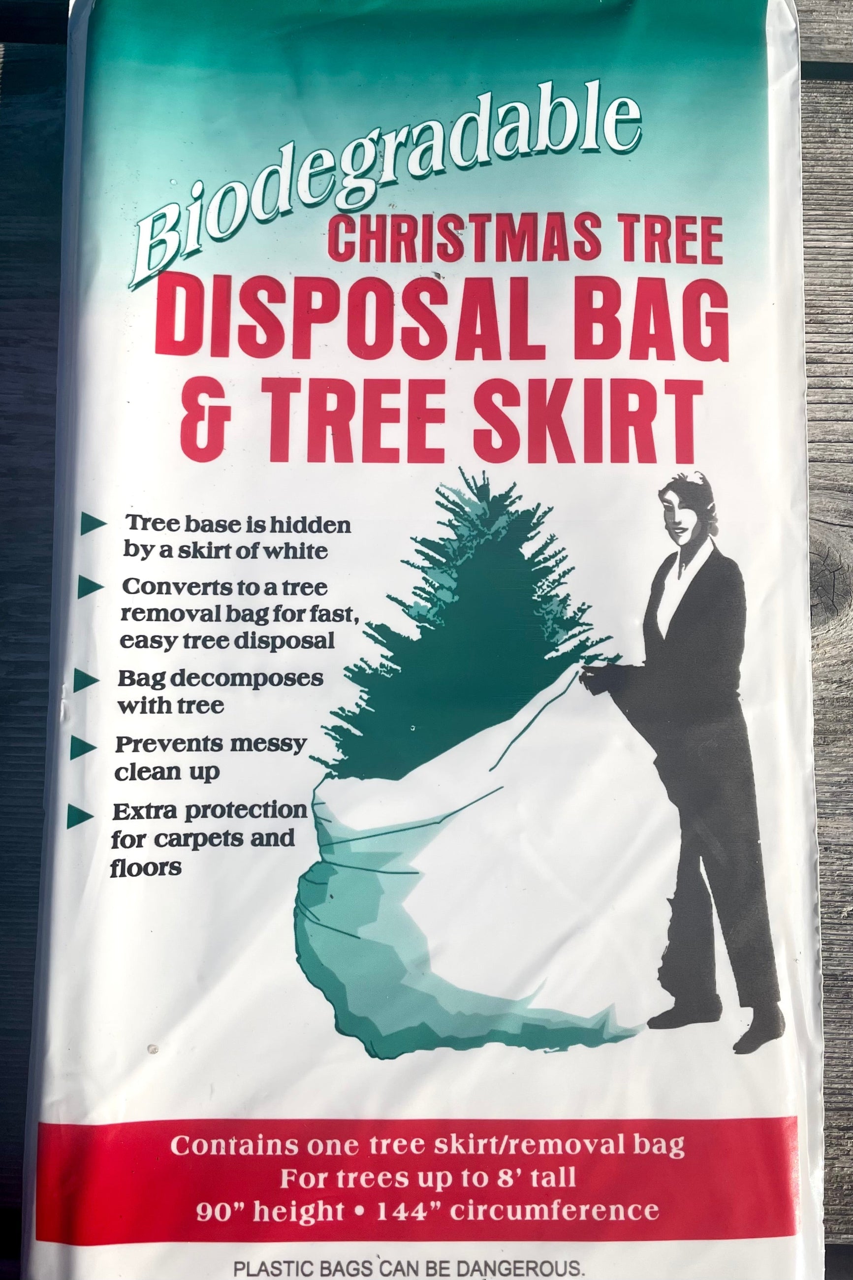 A view of Tree Disposal Bags biodegradable in packaging ©Sprout Home