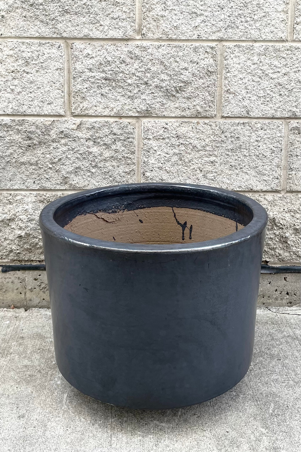 Lara Graphite Planter Large – Sprout Home